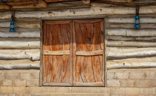 Maintaining a Log Home in Ontario: Tips for Longevity